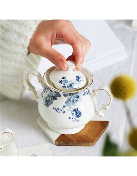 21-Piece Bone China Tea Set for Adults, Blue and White Porcelain Tea Set for 6, Vintage Floral Tea Set With Teapot Creamer Pitcher Sugar Bowl and Teaspoons, Tea Party Sets for Women Gift